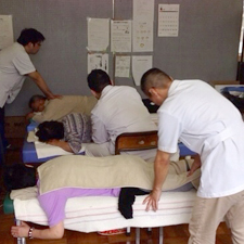 2013/6/16 埼玉県旧騎西高校にて鍼灸ボランティアをおこないました。