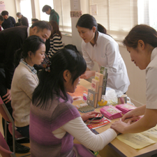 2014/1/26中野健康フェスタで鍼灸ボランティアをおこないました